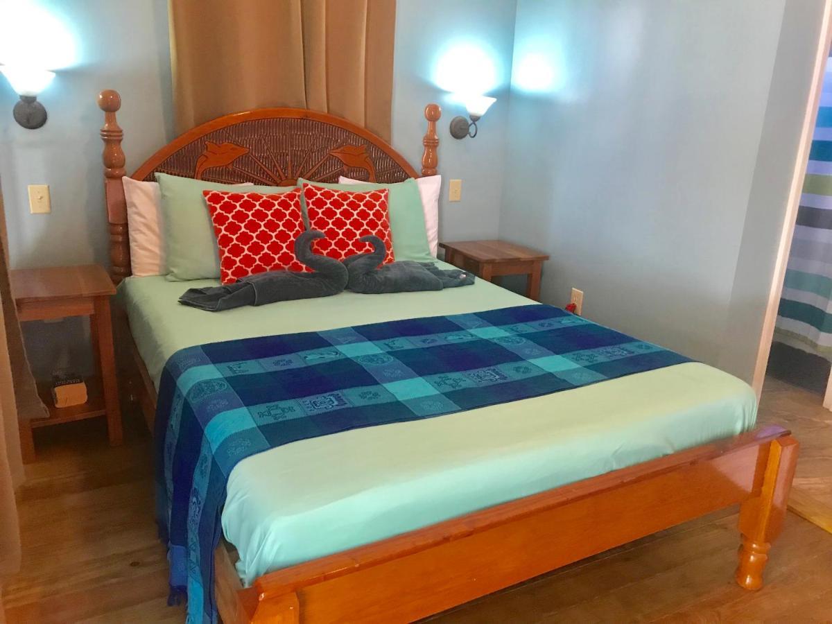 Tilt-Ta-Dock Resort Belize Corozal Ngoại thất bức ảnh
